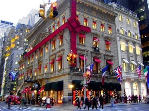 Unforgettable Festivities: Celebrate Christmas at New York's Iconic Landmarks